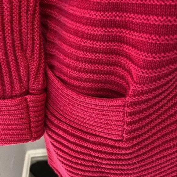 Anne Klein Cardigan ribbed pink with 3/4 cuffed sleeves. 100% cotton. Medium
C - Picture 5 of 11